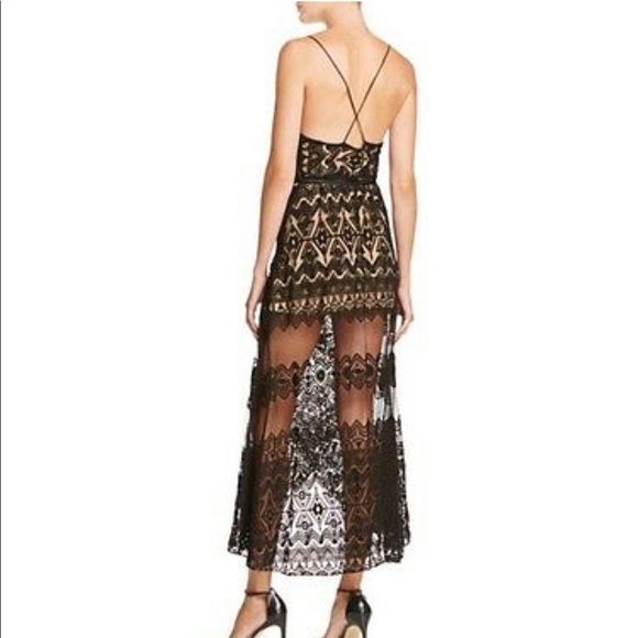 Black Lace Gown. Perfect condition - Picture 2 of 4